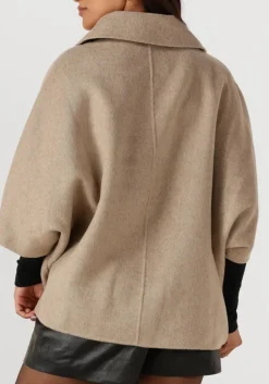 DAMES STUDIO AR mantel avy