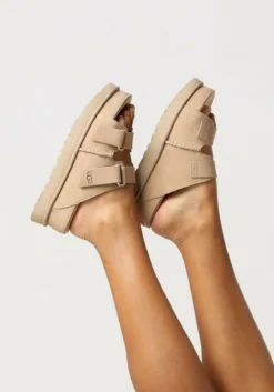 DAMES UGG slippers w goldenstar hi slide