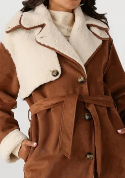 DAMES CAROLINE BISS e mantel 4445