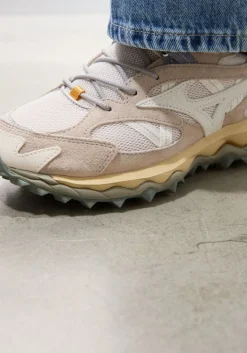 DAMES MIZUNO grijze lage sneakers wave mujin tl