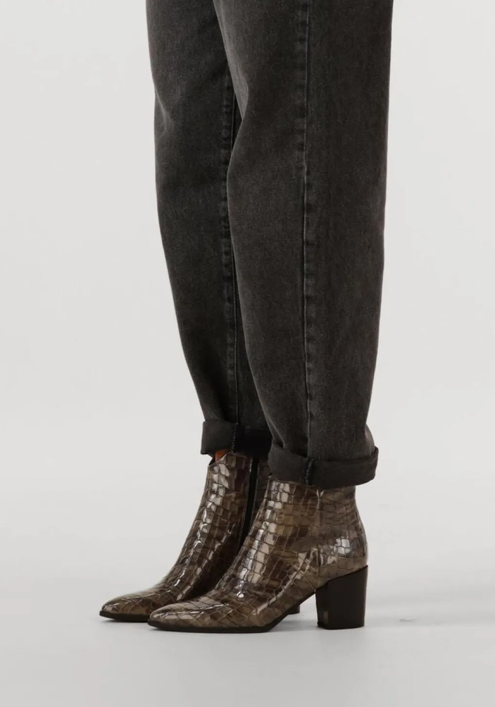 DAMES LINA LOCCHI enkellaarsjes at 152