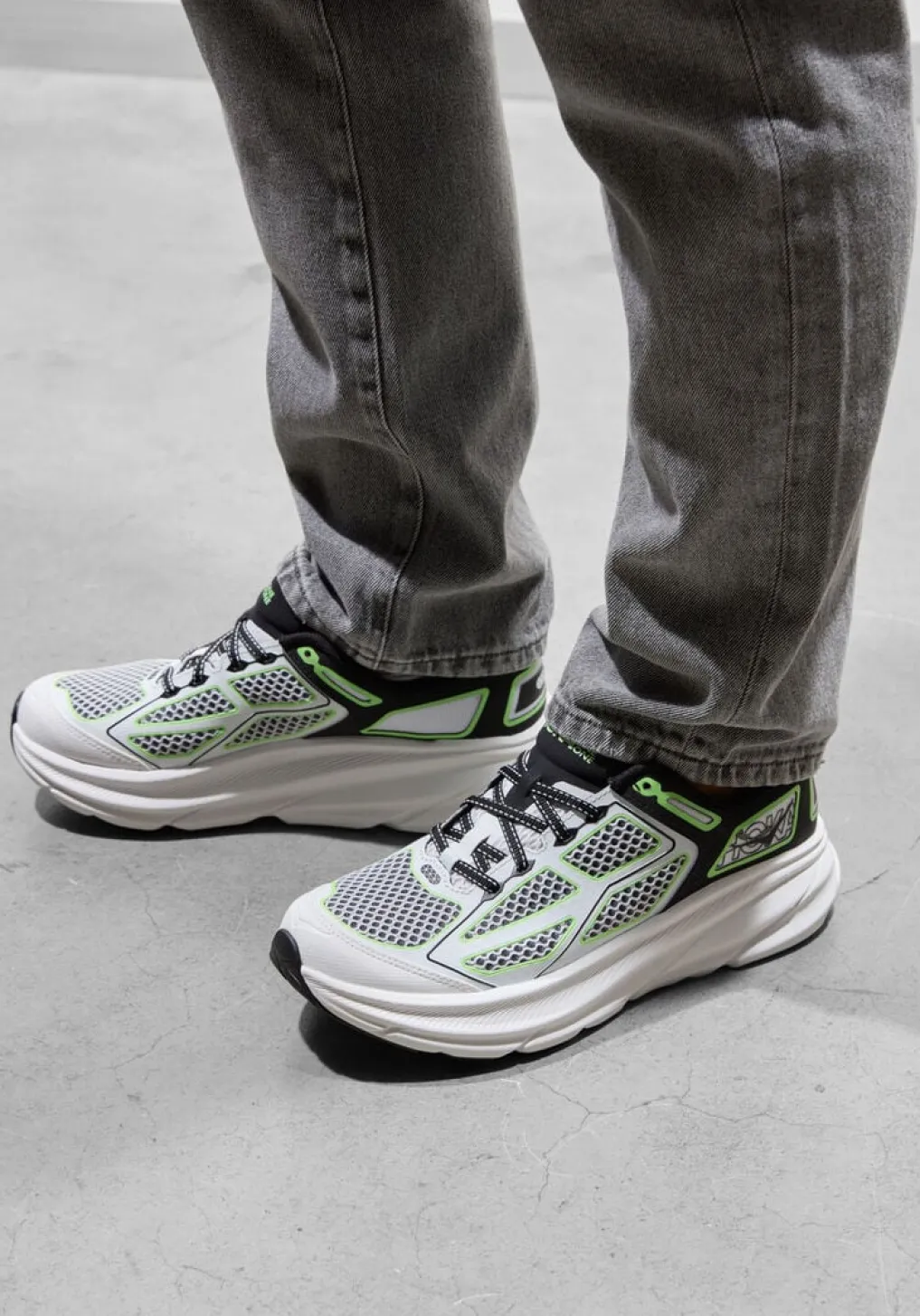 DAMES HOKA te lage sneakers clifton one9