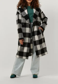 DAMES BEAUMONT e mantel pixie