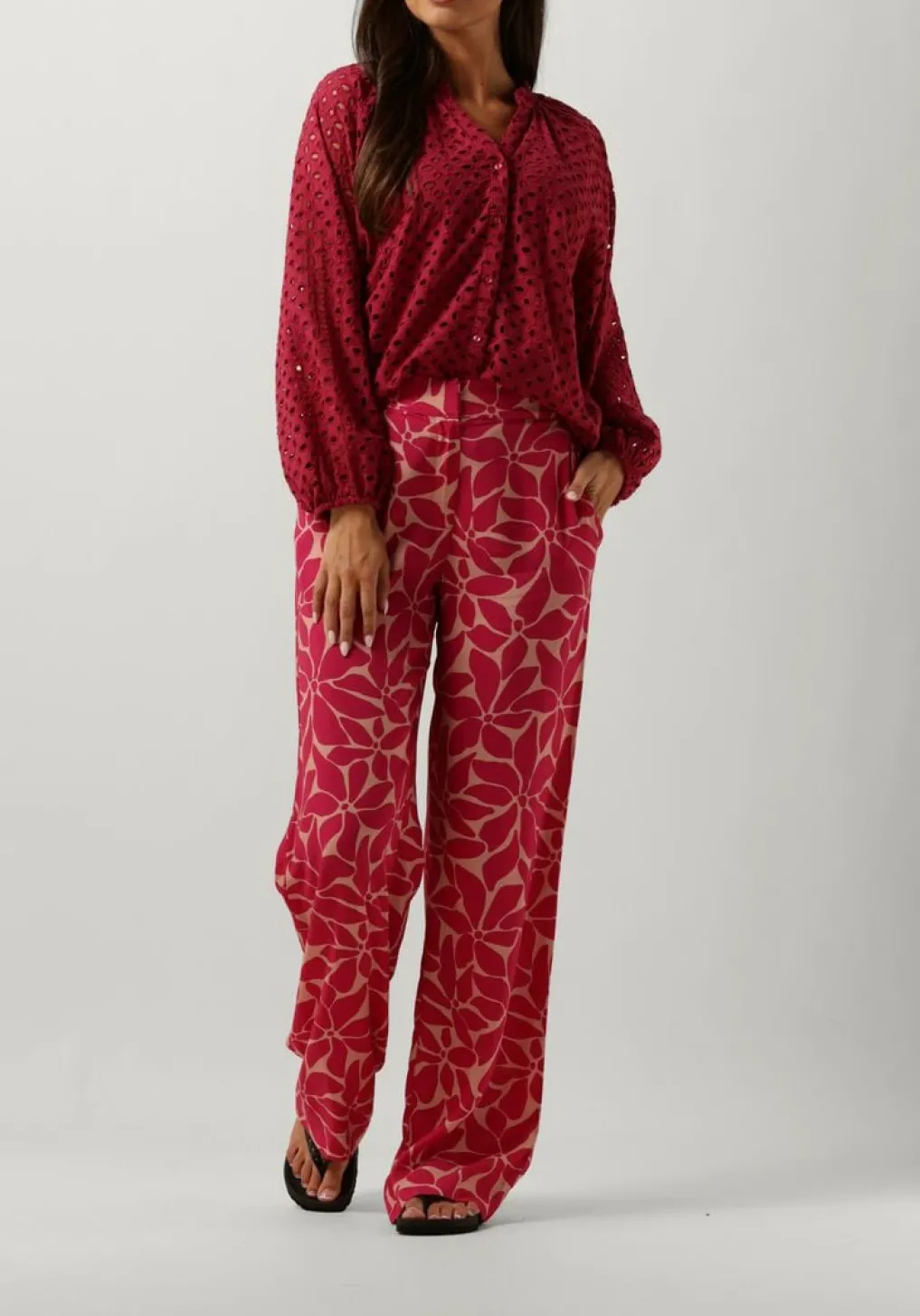 DAMES LINA LOCCHI e sandalen led teenslip sandaal met studs