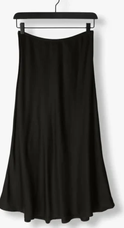 DAMES RESORT FINEST e midirok frivo