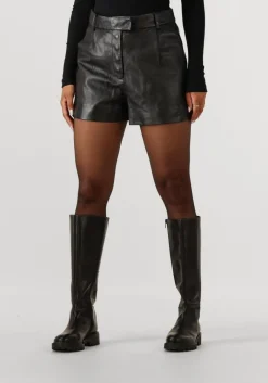 DAMES STUDIO AR e shorts sofie