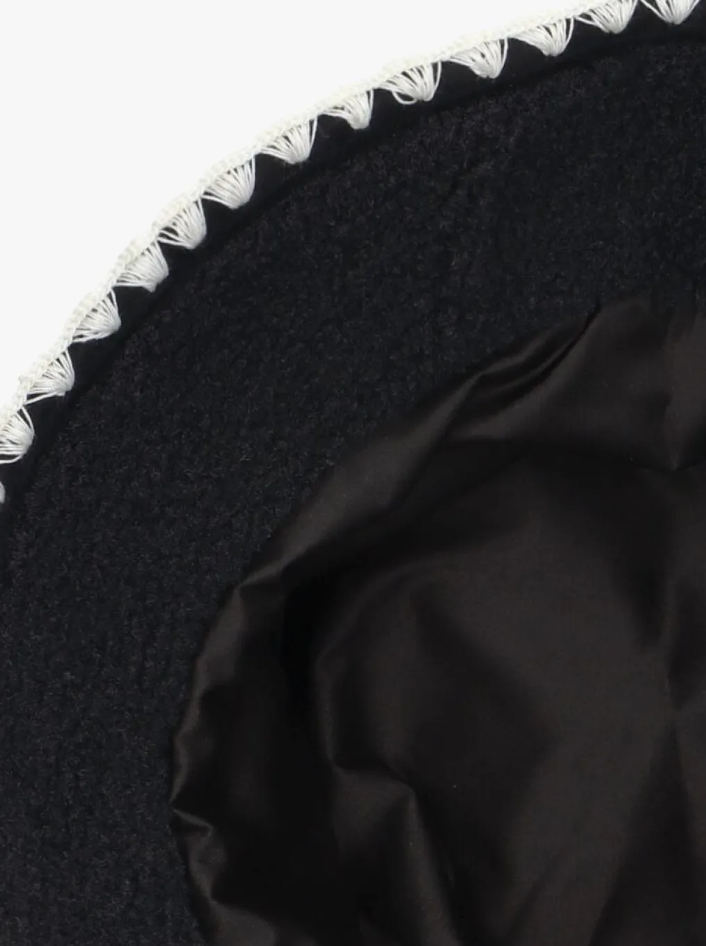 DAMES UGG e muts fluff scalloped hat