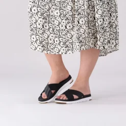 DAMES UGG e slippers w kari slide